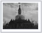 Stupa * 640 x 480 * (41KB)
